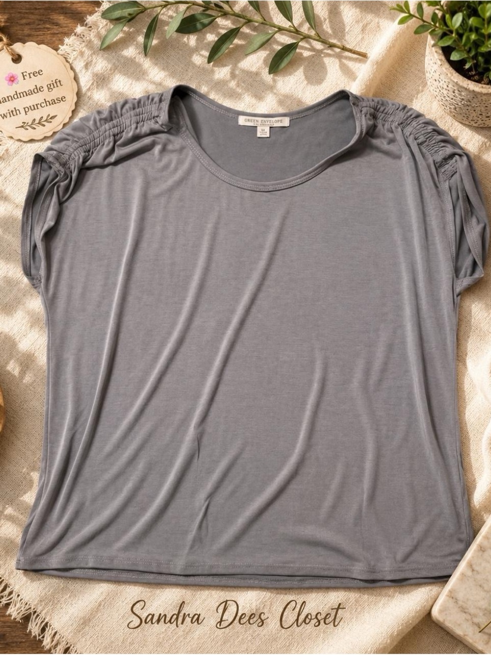 Green Envelope Grey Ruched Short Sleeve Top